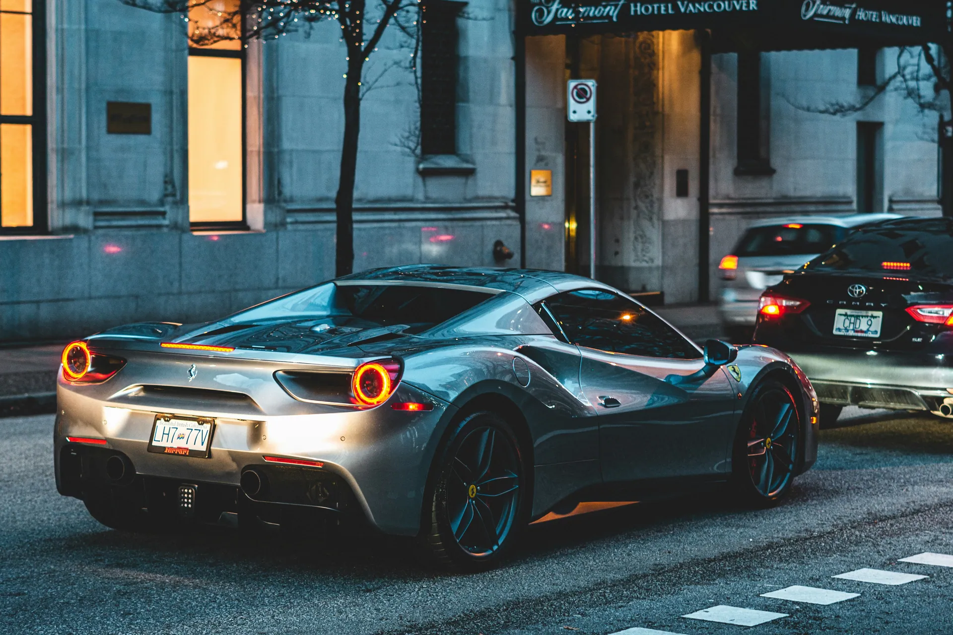 jasper-garratt-uFdsVzJwzkM-unsplash