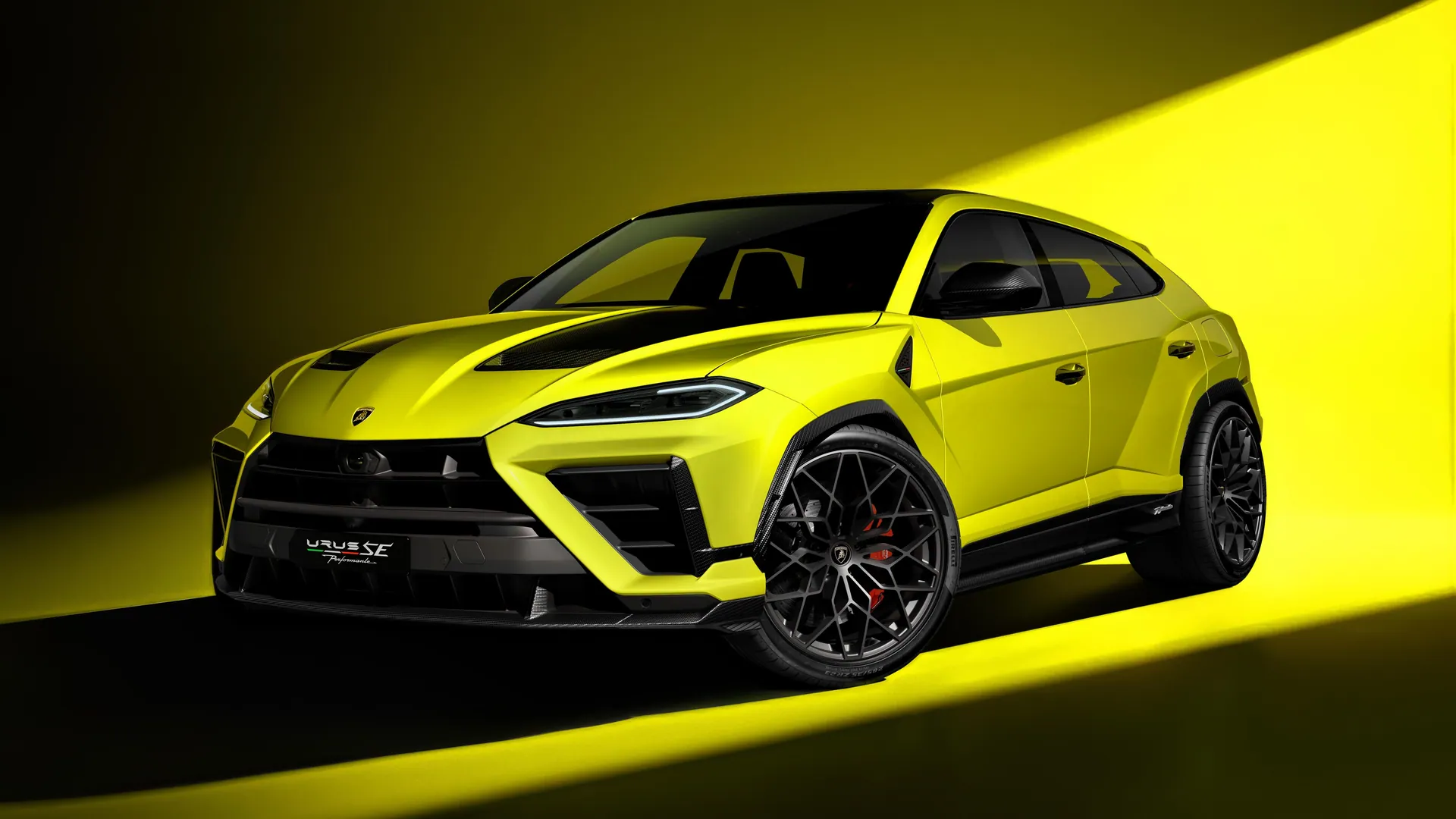 Lamborghini Urus SE Performante Yellow aesthetic - backiee