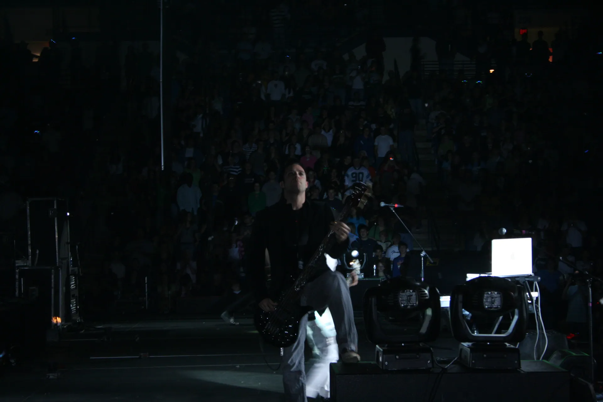 Skillet takes the stage - 2338730836