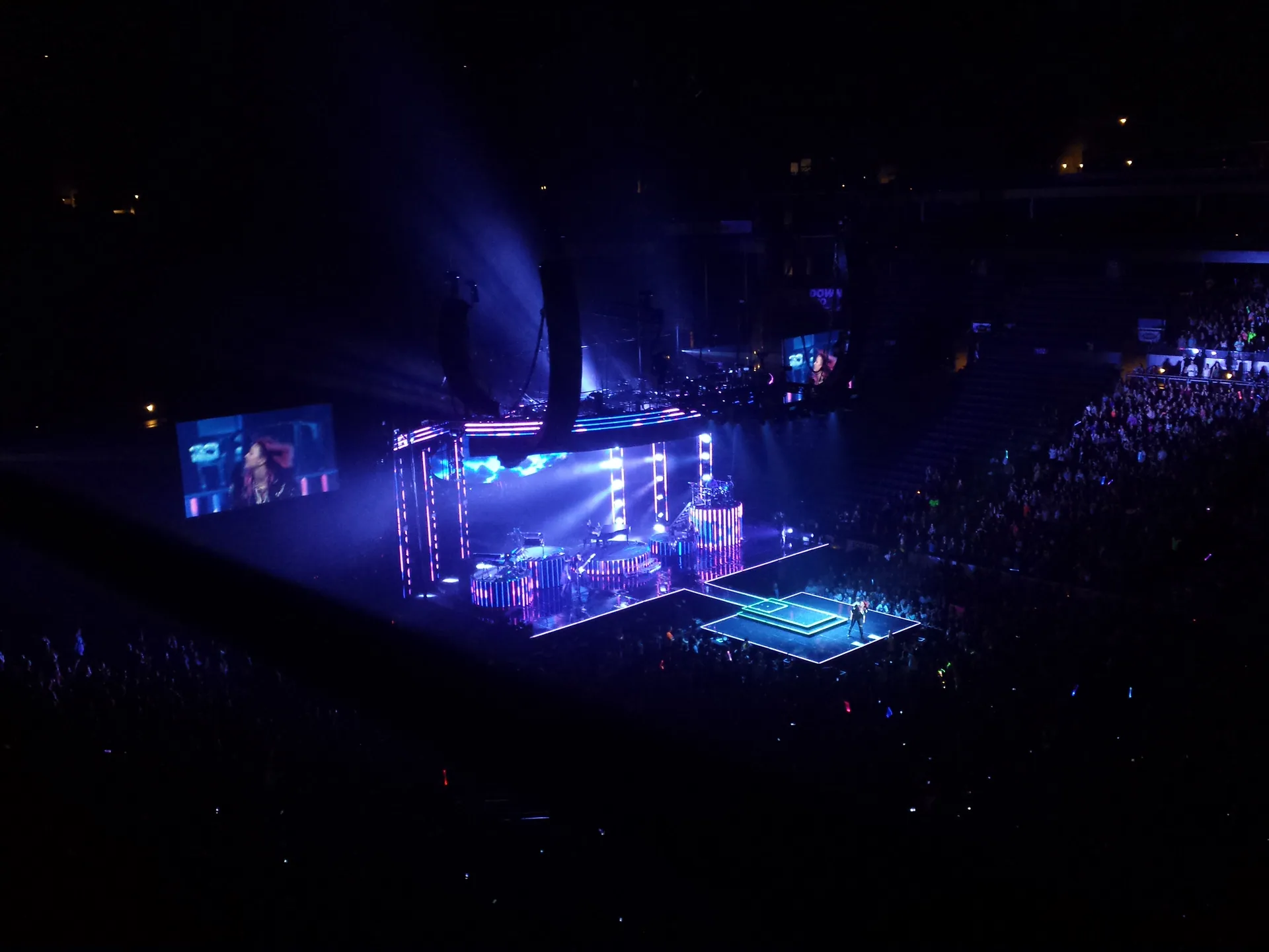 Demi Lovato at Nationwide Arena (Neon Lights Tour) 3