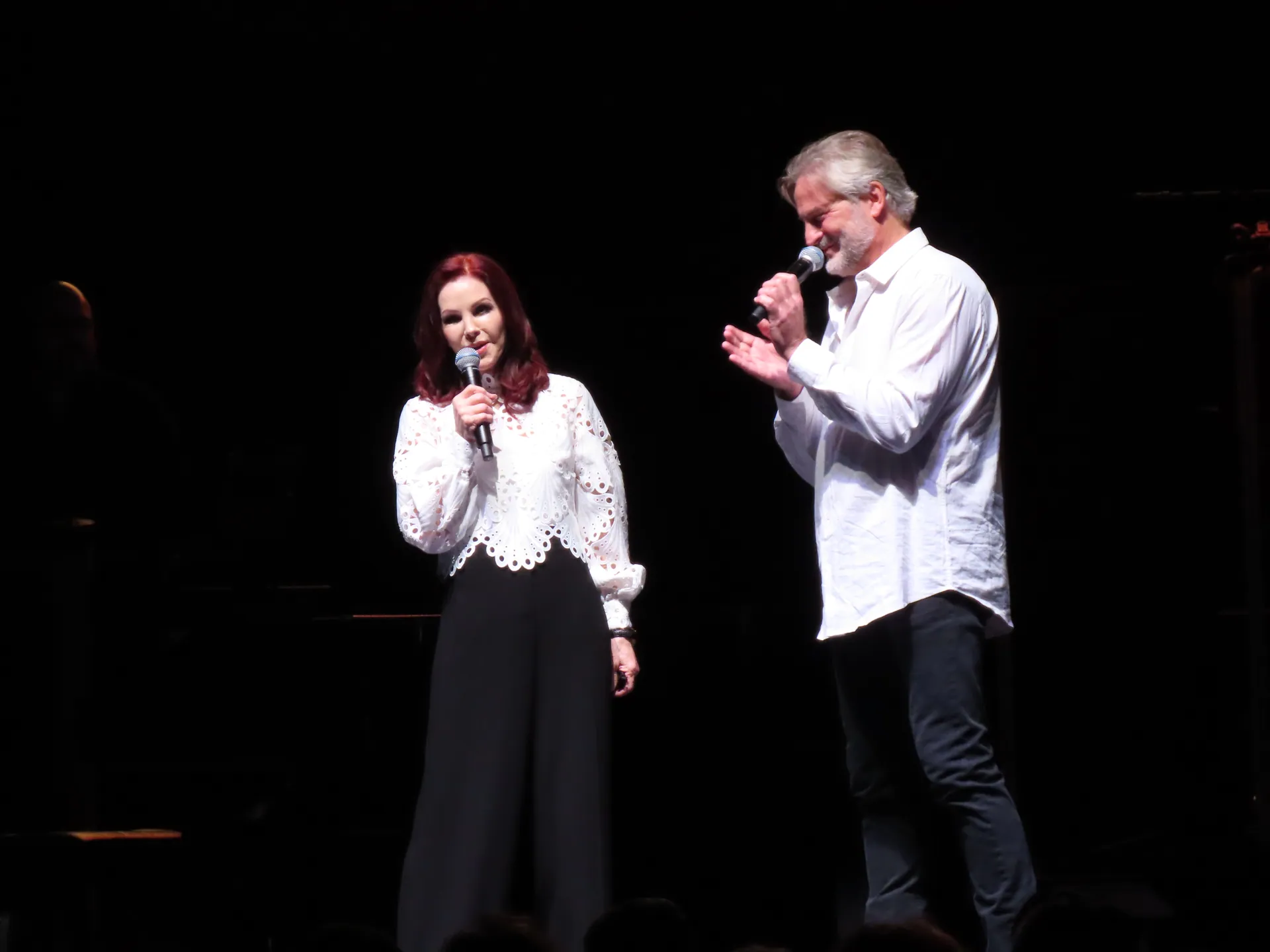 Priscilla & Andy Childs - Elvis in Concert (2)