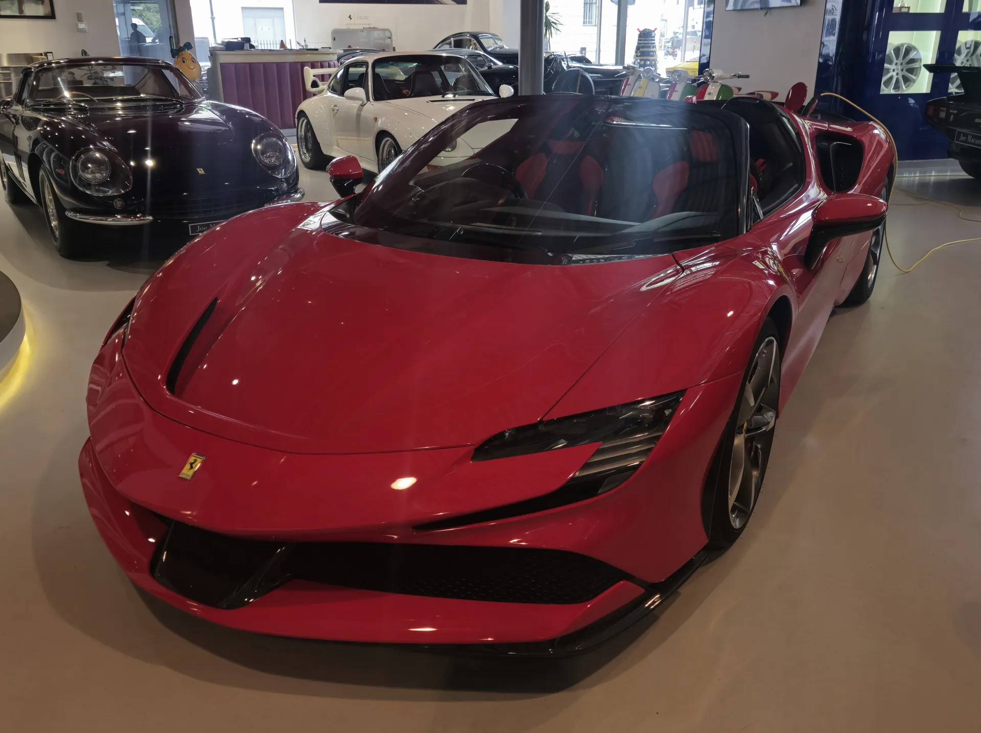 Ferrari SF90 Spider 2