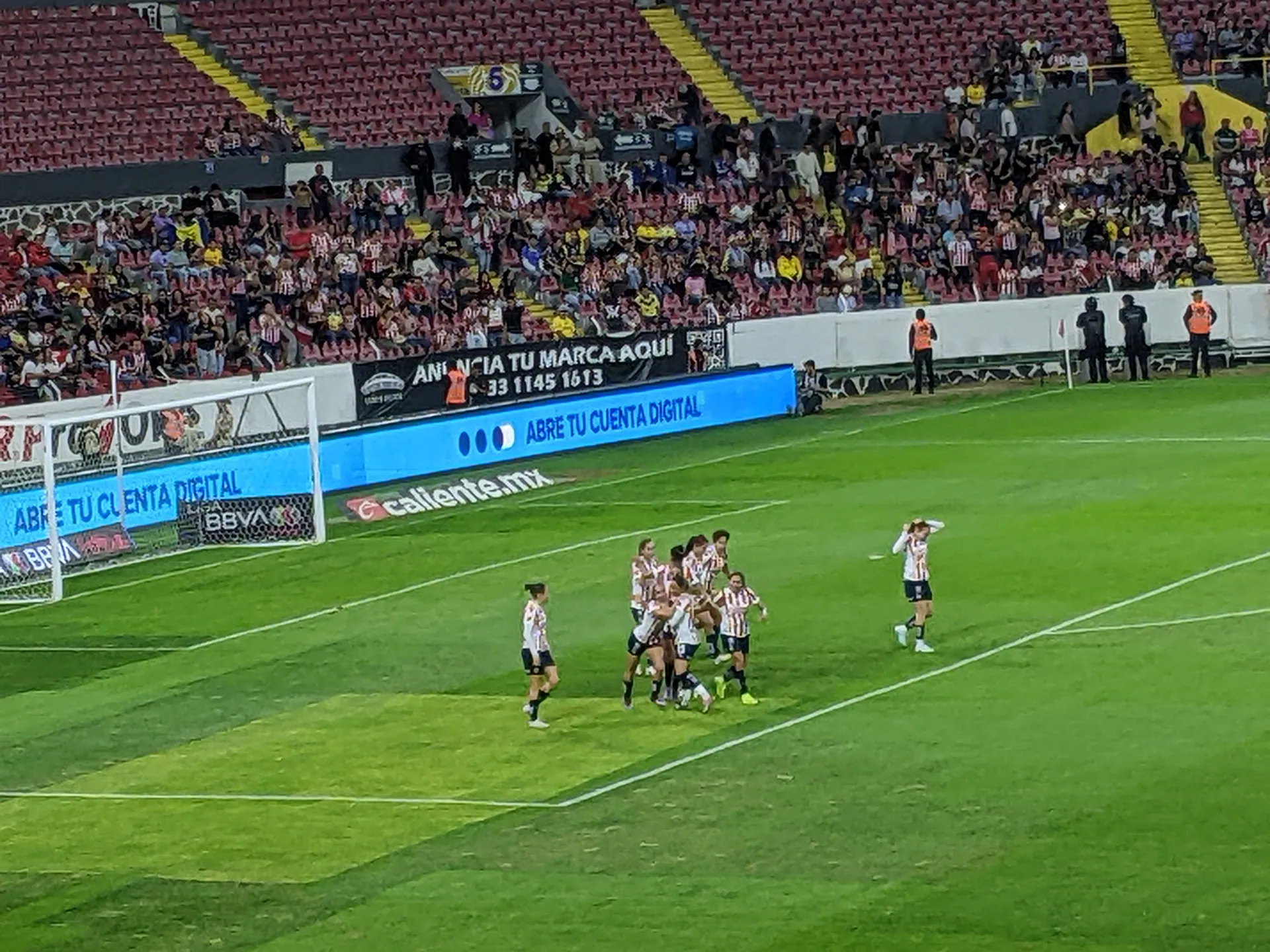 Goal celebration Chivas Femenil
