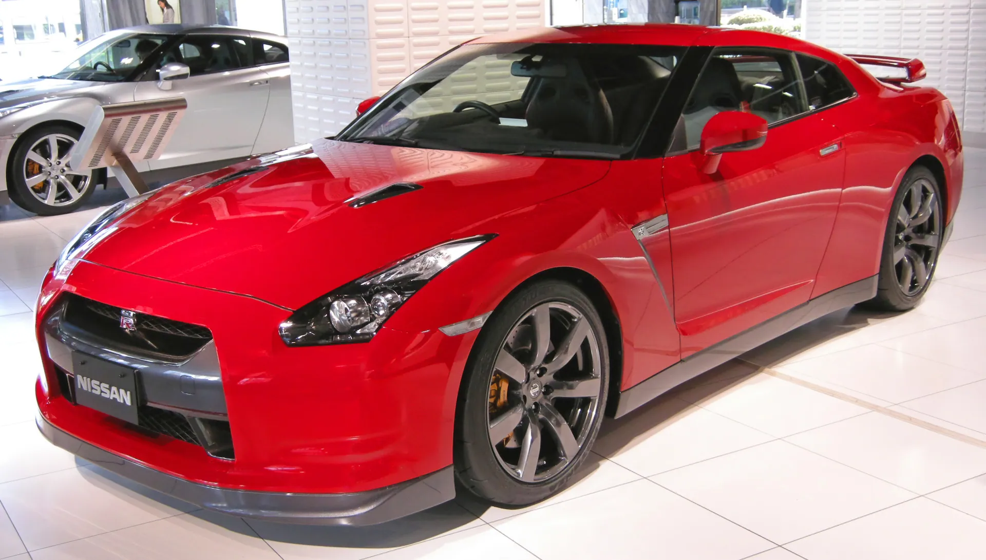 Nissan GT-R 02