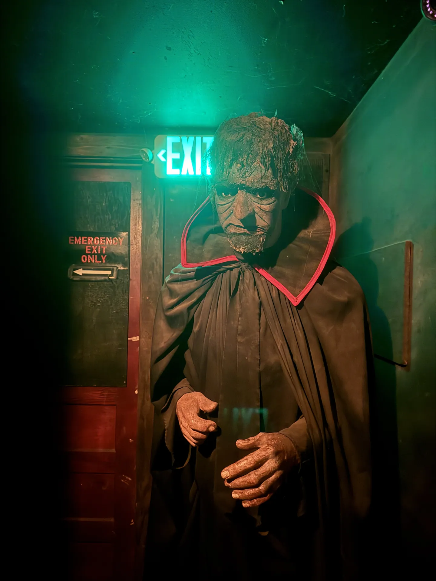 Vampire in Haunted House attraction (Enchanted Forest, Oregon)