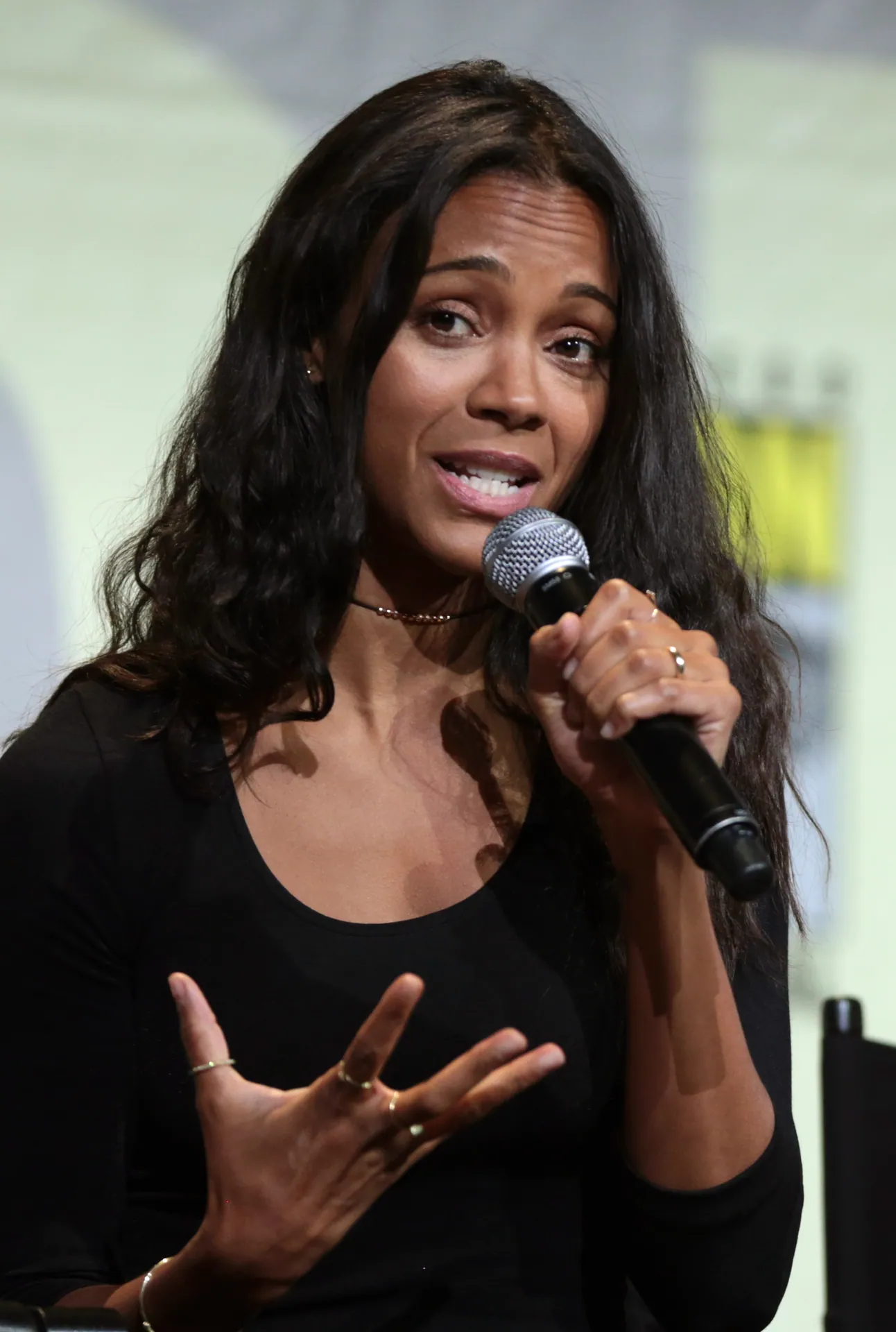Zoe Saldana (28046630643) (cropped)