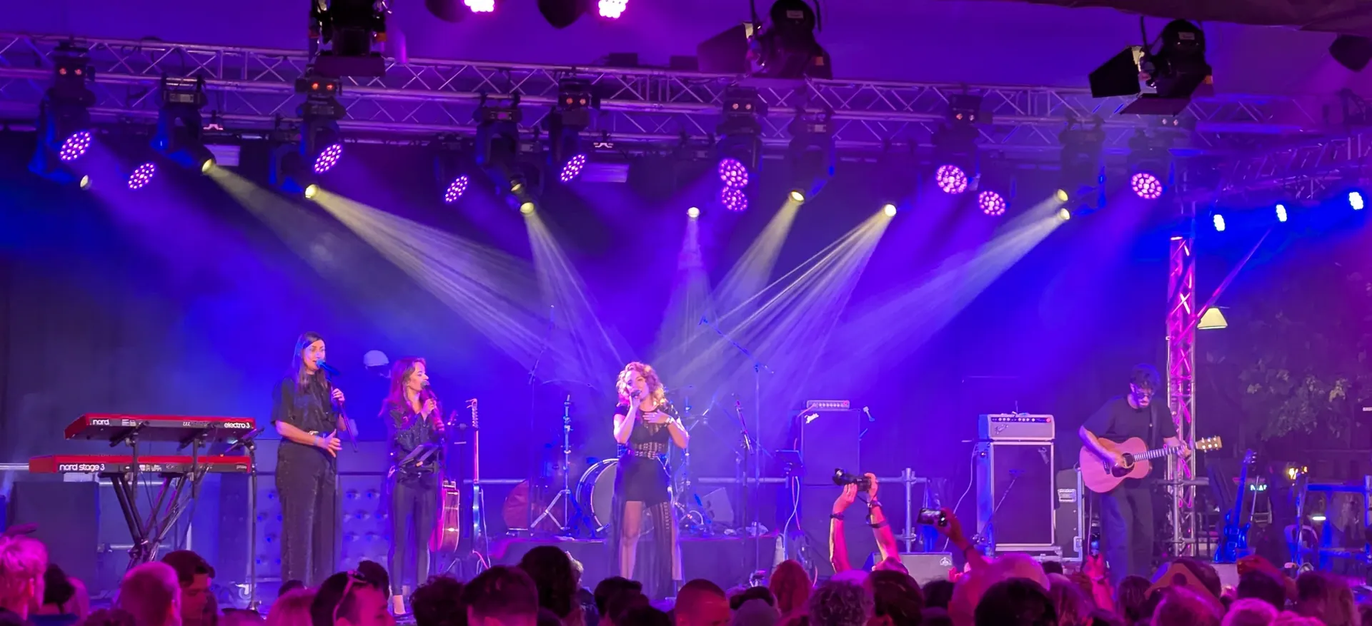 P!nk Undercoversessie op Grote Markt 2026 01
