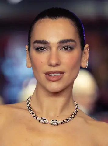 Dua Lipa at Berlin Film Festival 2026 69806 (cropped)