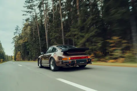 porsche-930-turbo-m7