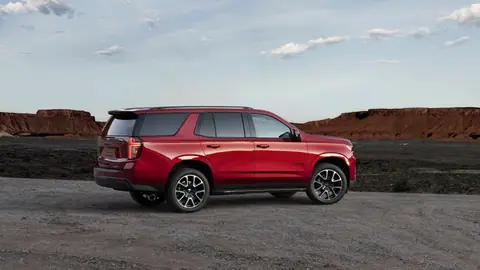 Chevrolet Tahoe in Majestic Desert Landscape - backiee