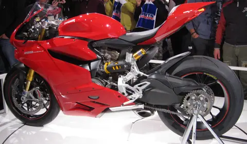 Ducati 1199 Panigale S left