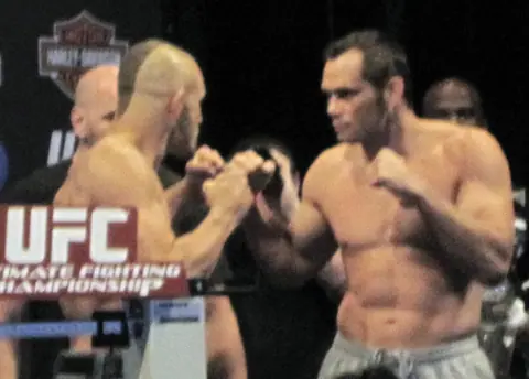 Chuck Liddell vs Rich Franklin Staredown UFC 115