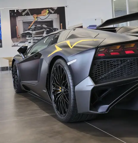 Lamborghini Aventador SV 24
