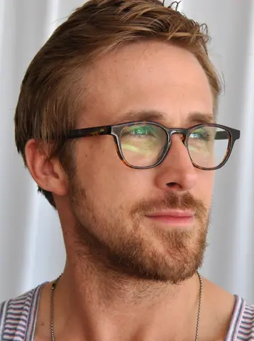 Ryan Gosling - Cannes Film Festival - 01 (cropped)