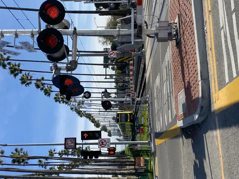 K Line Crenshaw Line on Thursday morning 2023-02-40