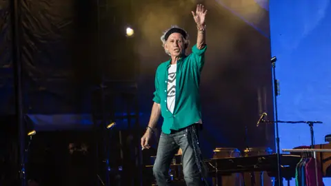 Keith Richards waves to London crowd during Rolling Stones concert - 22 May 2018
