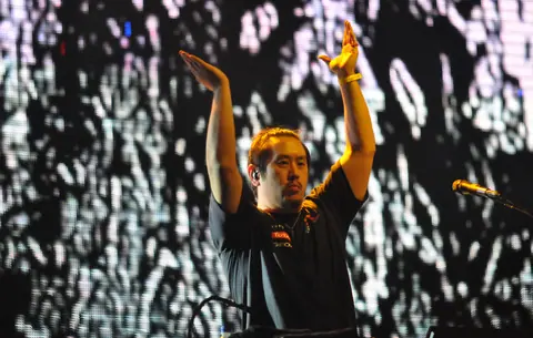 Joe-hahn-linkinpark-singapore-2011