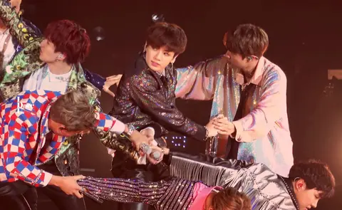 BTS performing "DNA" during Love Yourself tour in Los Angeles, 8 September 2018 01