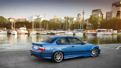 blue-b-m-w-e36-coupe-marina-backdrop-7dxyn3gqjl4ptqgq