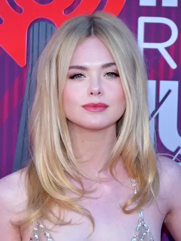 Elle Fanning 2019 by Glenn Francis (cropped)