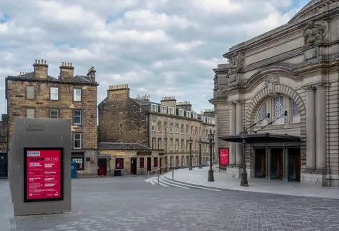 Edinburgh Usher hall-20110902-RM-124837