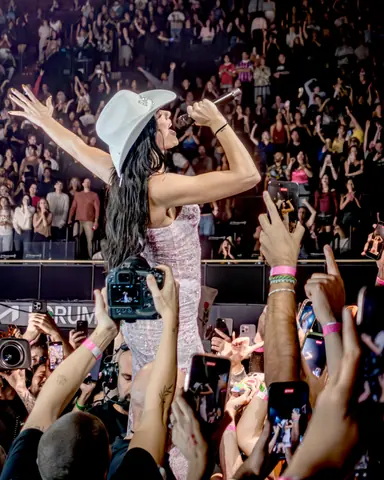 Dua Lipa @ Kia Forum 10 05 2025