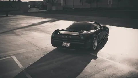 avtomobil-honda-nsx-honda