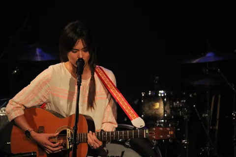 Priscilla Ahn opening for Hozier at the Troubadour, May 20, 2014