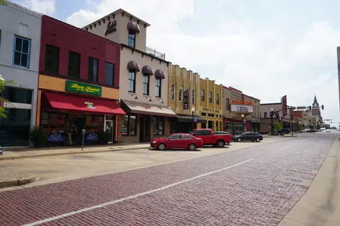 Tyler May 2016 39 (Erwin Street)