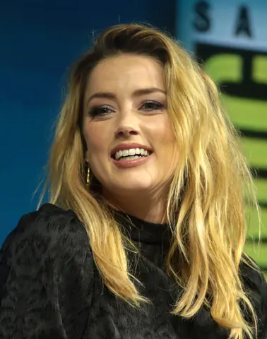 Amber Heard by Gage Skidmore (cropped)