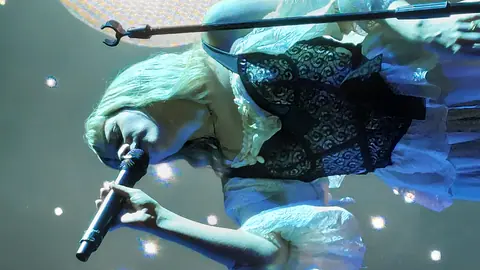 Aurora at Malakoff Festival - Norway - Concert 2024-Jul-19 - Knut-N-Borgund - Stagephoto (28)