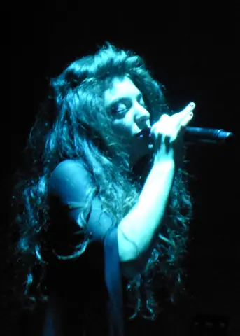 Lorde concert at the Fillmore, Detroit, 2014-02-16 -5
