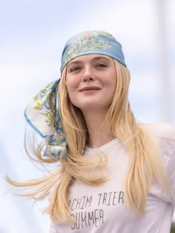 Elle Fanning-9811