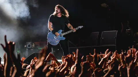 Foo Fighters - The O2 - Tuesday 19th September 2017 FooO2190917-6