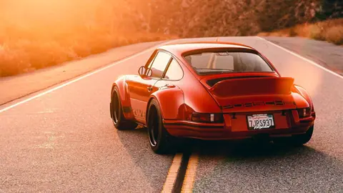 porsche-911-red-hot-paint-6ykol48n0kj5hr3r