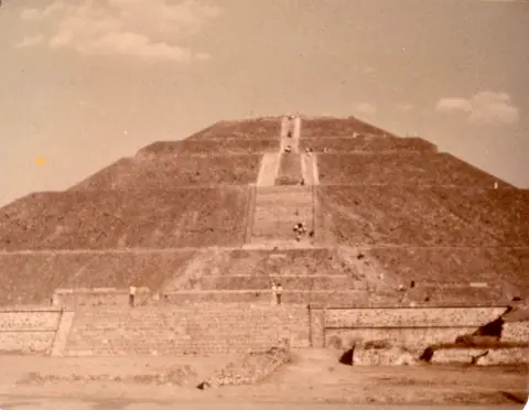 Teotihuacan Marzo 1974 01