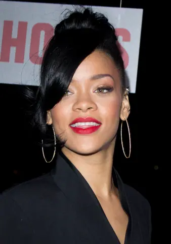 Rihanna 5, 2012