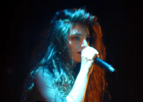 Lorde concert at the Fillmore, Detroit, 2014-02-16 -10
