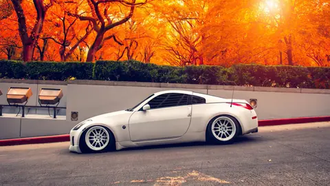 nissan-350z-autumn-1140715745