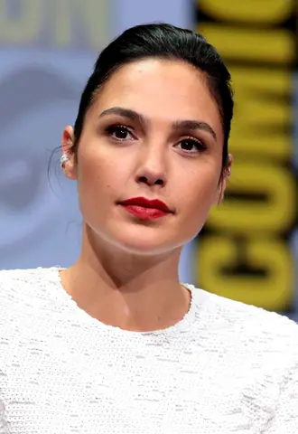 Gal Gadot by Gage Skidmore 4