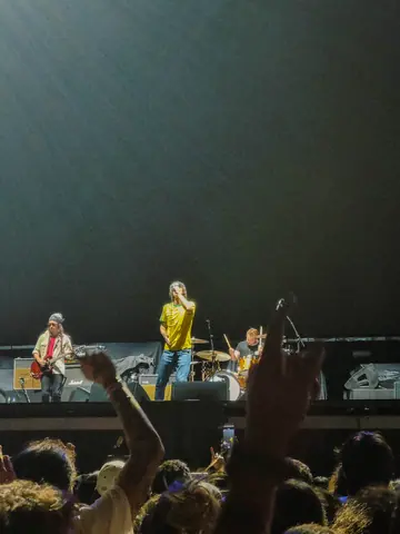 Richard Ashcroft na abertura do show do Oasis, Estádio MorumBIS, Morumbi, São Paulo, 23 de novembro de 2025 (11)
