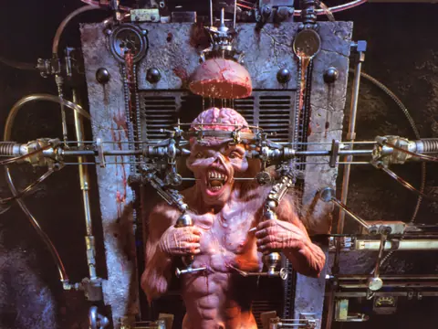 Iron_Maiden_4