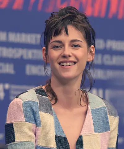 Kristen Stewart at Berlinale 2024 (color adjusted)