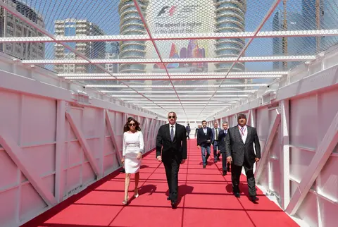 Ilham Aliyev watched the opening ceremony of the Formula-1 European Grand Prix and final race 01