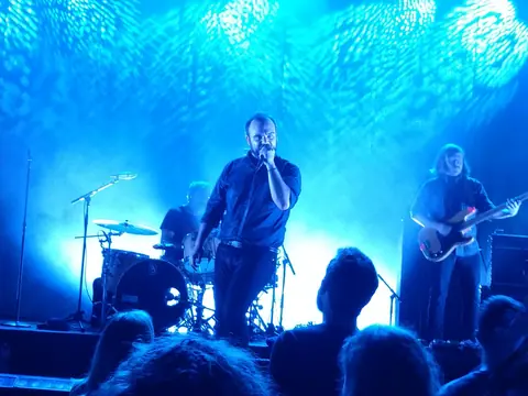 Future Islands in concert 3, October 2017