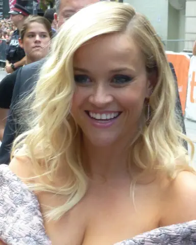 Reese Witherspoon (29144489784) (cropped)