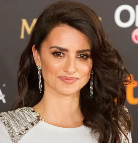 Premios Goya 2018 - Penélope Cruz (square-trim)