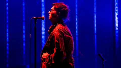 Strokes Opener 040719-81