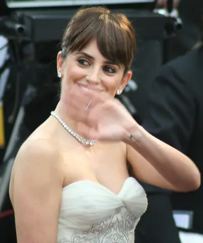 Penélope Cruz AA Feb09