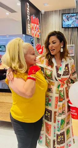 Eva Mendes, Eva Rinaldi
